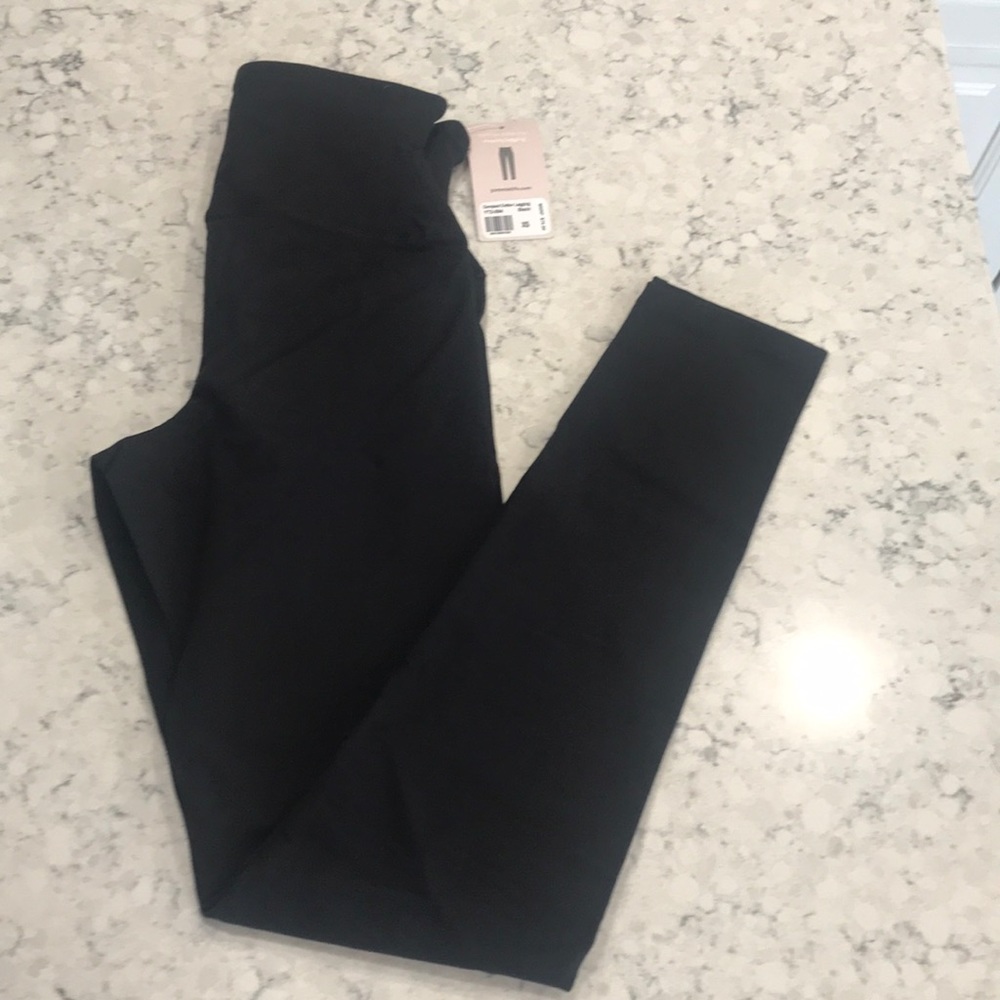 Yummie by Heather Thomson Black leggings